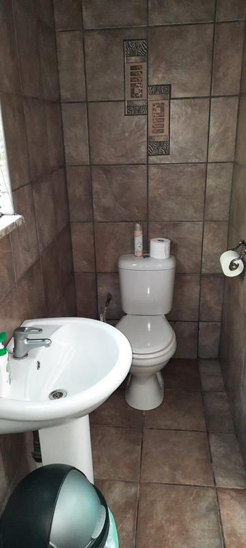 5 Bedroom Property for Sale in Vaalpark Free State